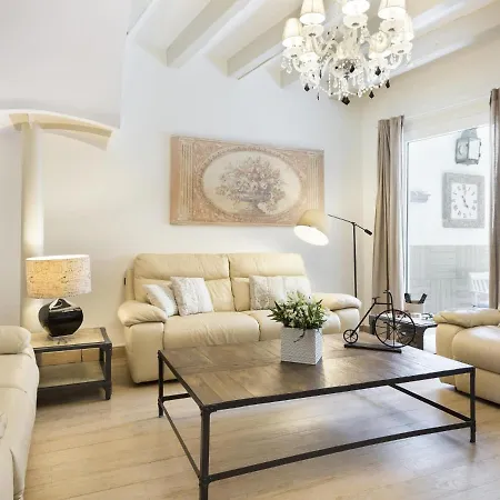Spaces House-4 Bedrooms, 3 Bathrooms, Large Terrace, Jacuzzi, Center-beach Villa *
