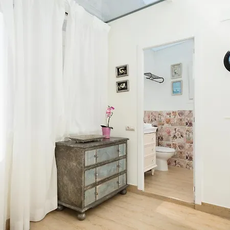 Spaces House-4 Bedrooms, 3 Bathrooms, Large Terrace, Jacuzzi, Center-beach Villa *