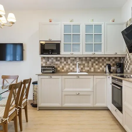 Spaces House-4 Bedrooms, 3 Bathrooms, Large Terrace, Jacuzzi, Center-beach Villa *