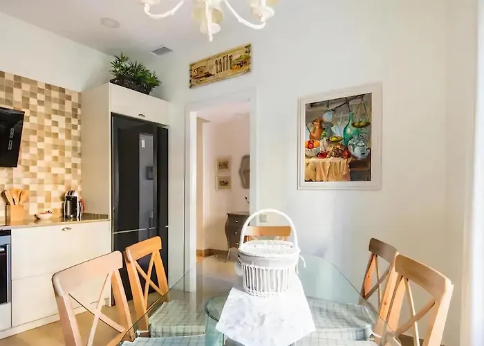 Willa Spaces House-4 Bedrooms, 3 Bathrooms, Large Terrace, Jacuzzi, Center-beach Sitges