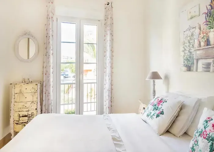 Willa Spaces House-4 Bedrooms, 3 Bathrooms, Large Terrace, Jacuzzi, Center-beach Sitges
